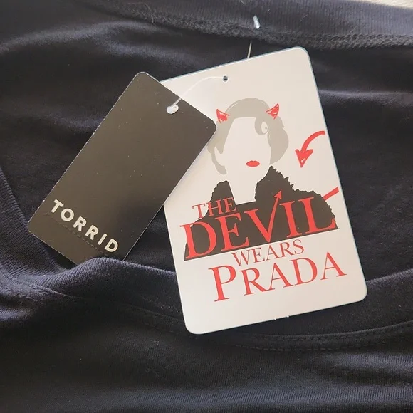 NWT Torrid short sleeve t-shirt The Devil wears Prada - Picture 4 of 5